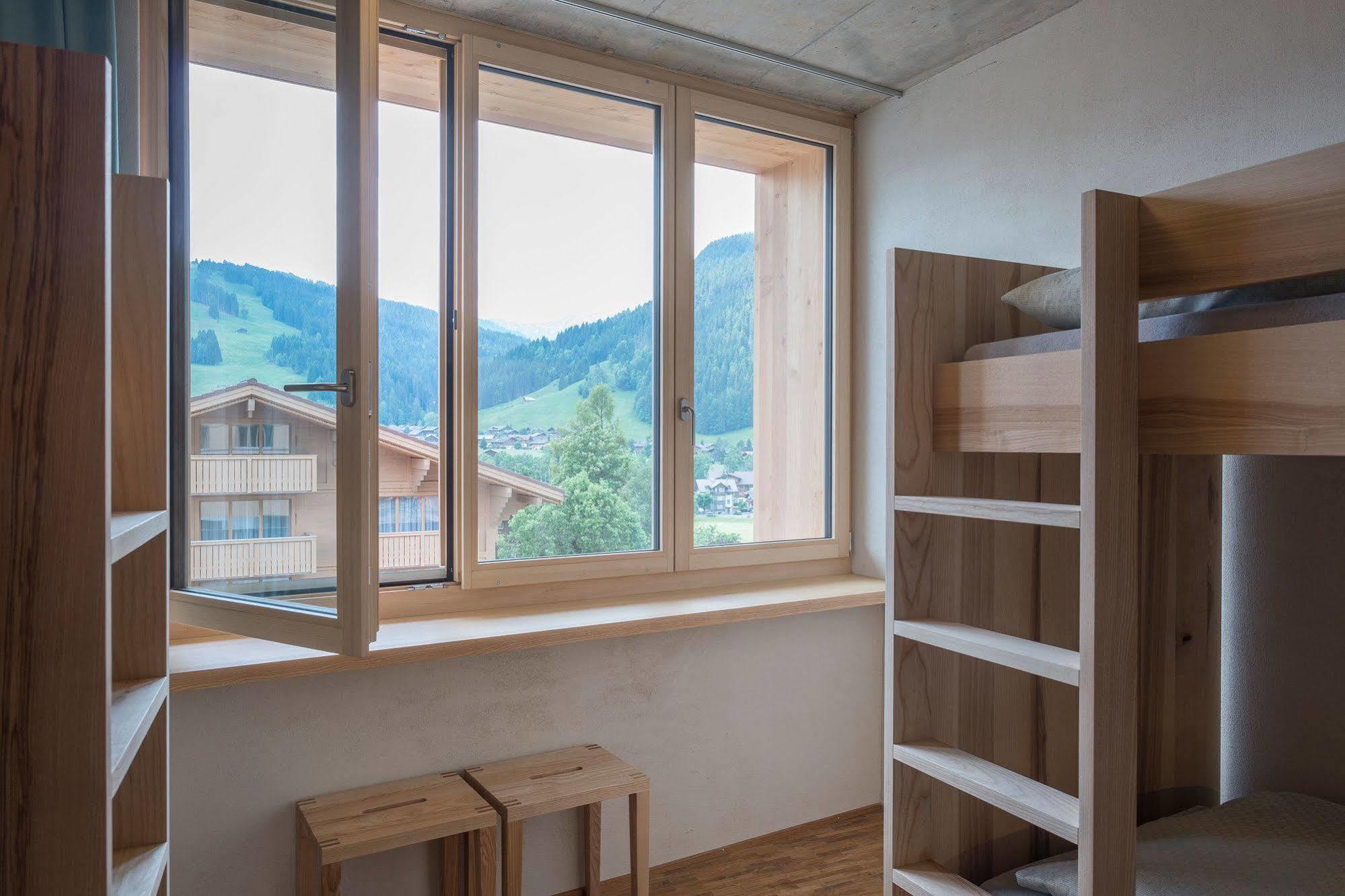 Saanen Gstaad Youth Hostel Kültér fotó