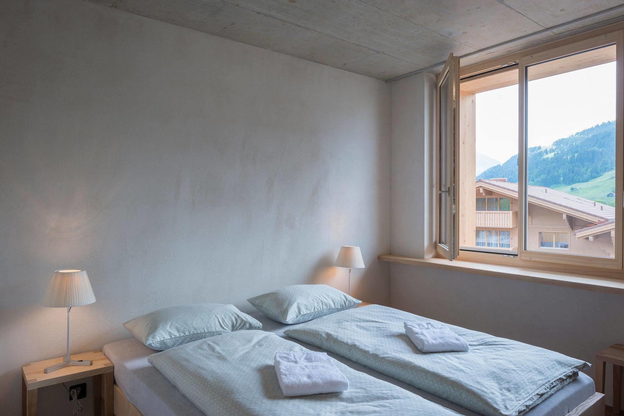 Saanen Gstaad Youth Hostel Kültér fotó