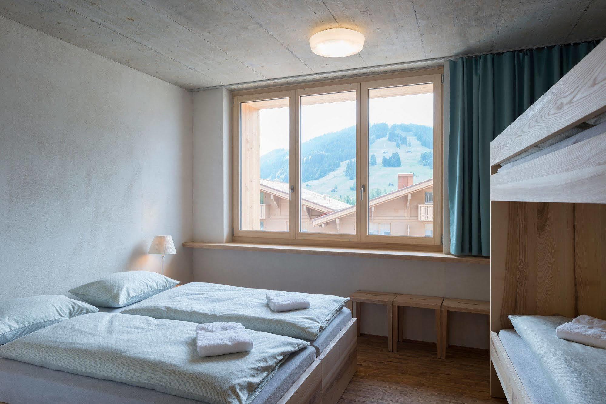 Saanen Gstaad Youth Hostel Kültér fotó