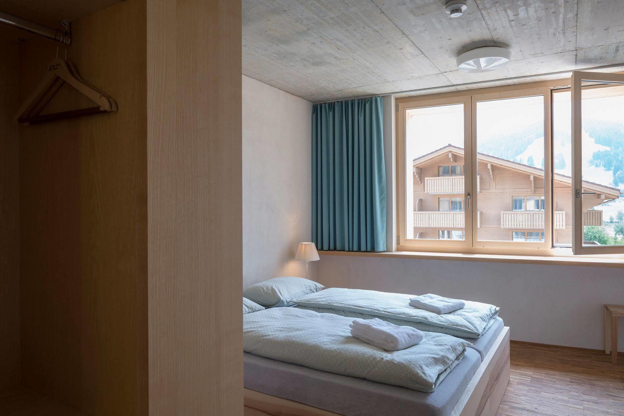Saanen Gstaad Youth Hostel Kültér fotó