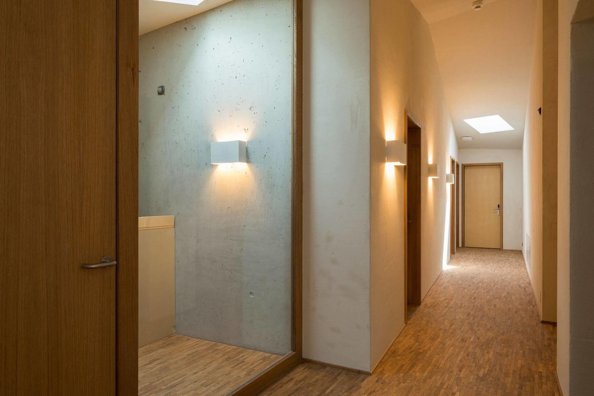 Saanen Gstaad Youth Hostel Kültér fotó