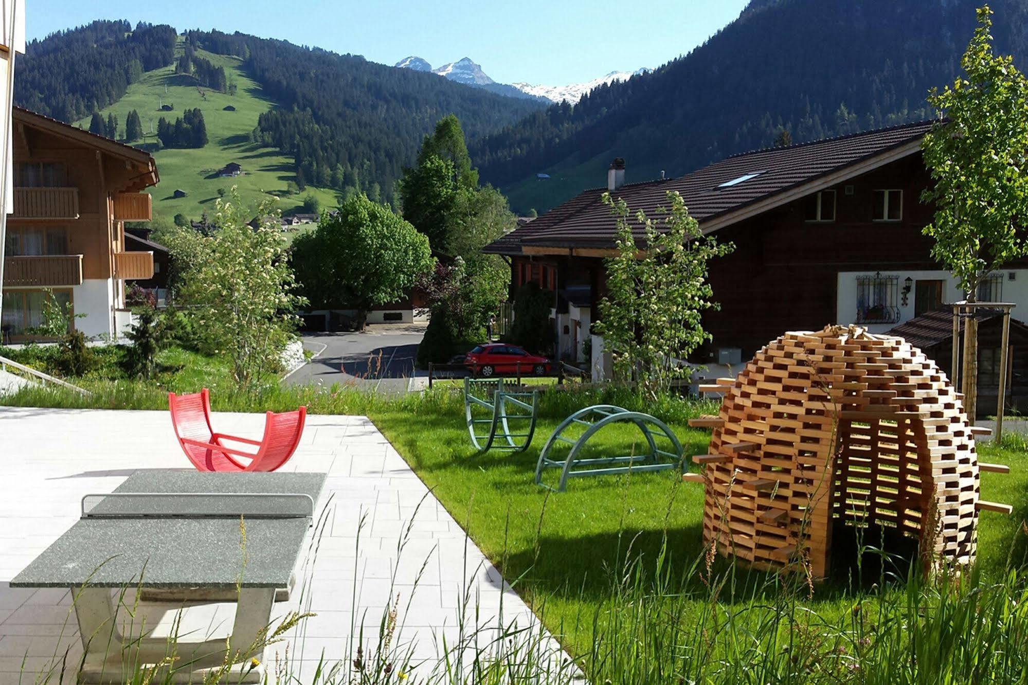 Saanen Gstaad Youth Hostel Kültér fotó